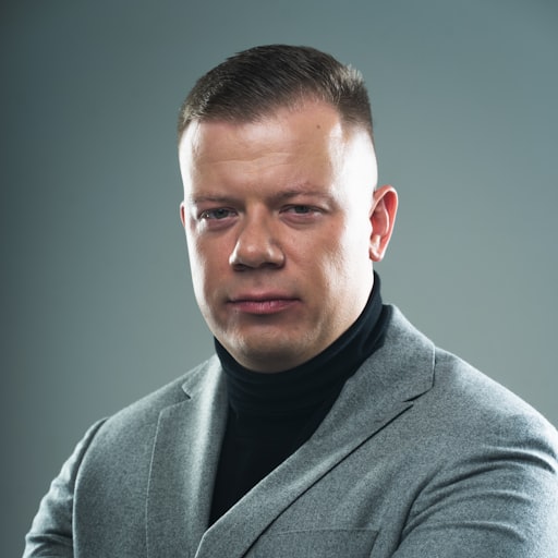 Михайло Петренко